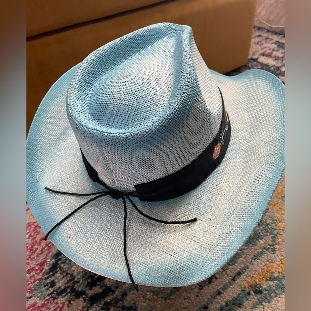 Angela &William Women's Western Straw Hat w/Badge and Floral Trim Blue - Picture 3 of 7